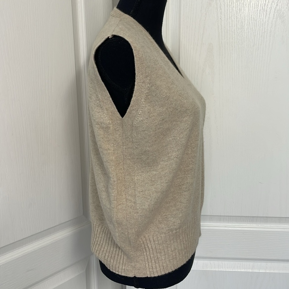 ELEANOREN pure Mongolian cashmere vest new beige camel size S - Picture 3 of 8